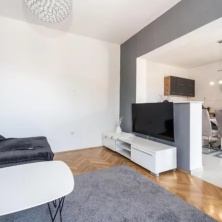 Apartament Cozy In Sv, Filip I Jakov With Kitchen Sveti Filip i Jakov